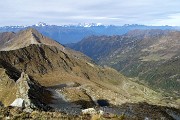 76 Vista sulla Val Madre, rif. Dordona, Laghetto dei dossi,...con a sx Cima Vallocci